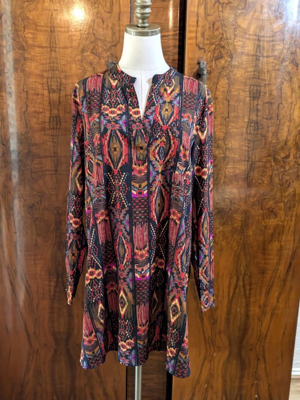 Soft Surroundings Aztec Southwest Print Tunic Blouse L Split V-Neck Long Sleeve
